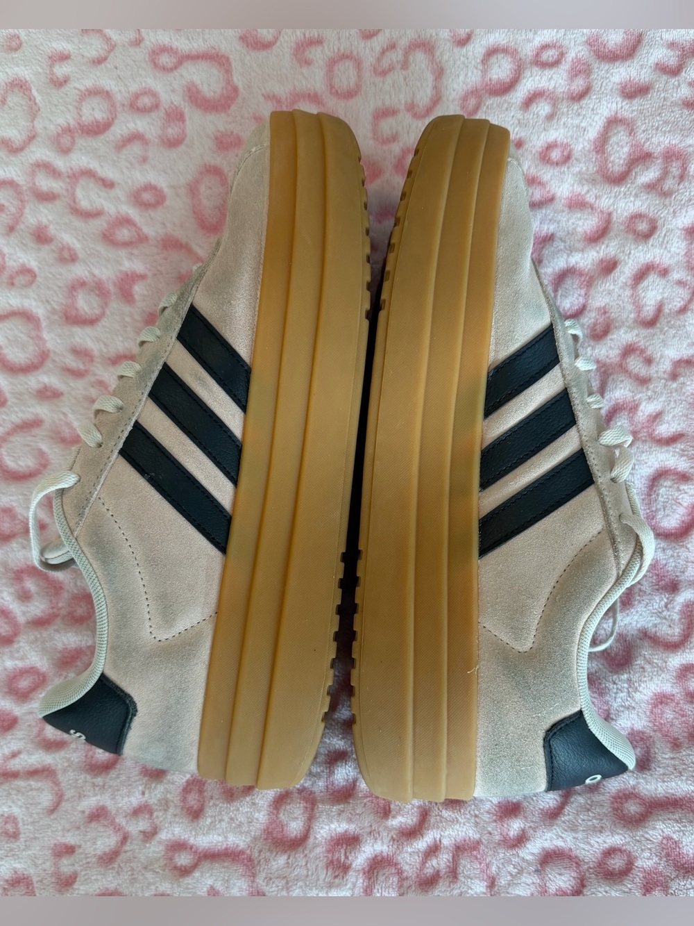 Adidas Platform Light Pink Suede Sneakers Stripes and Gum Sole Size: 9.5 - Picture 5 of 10